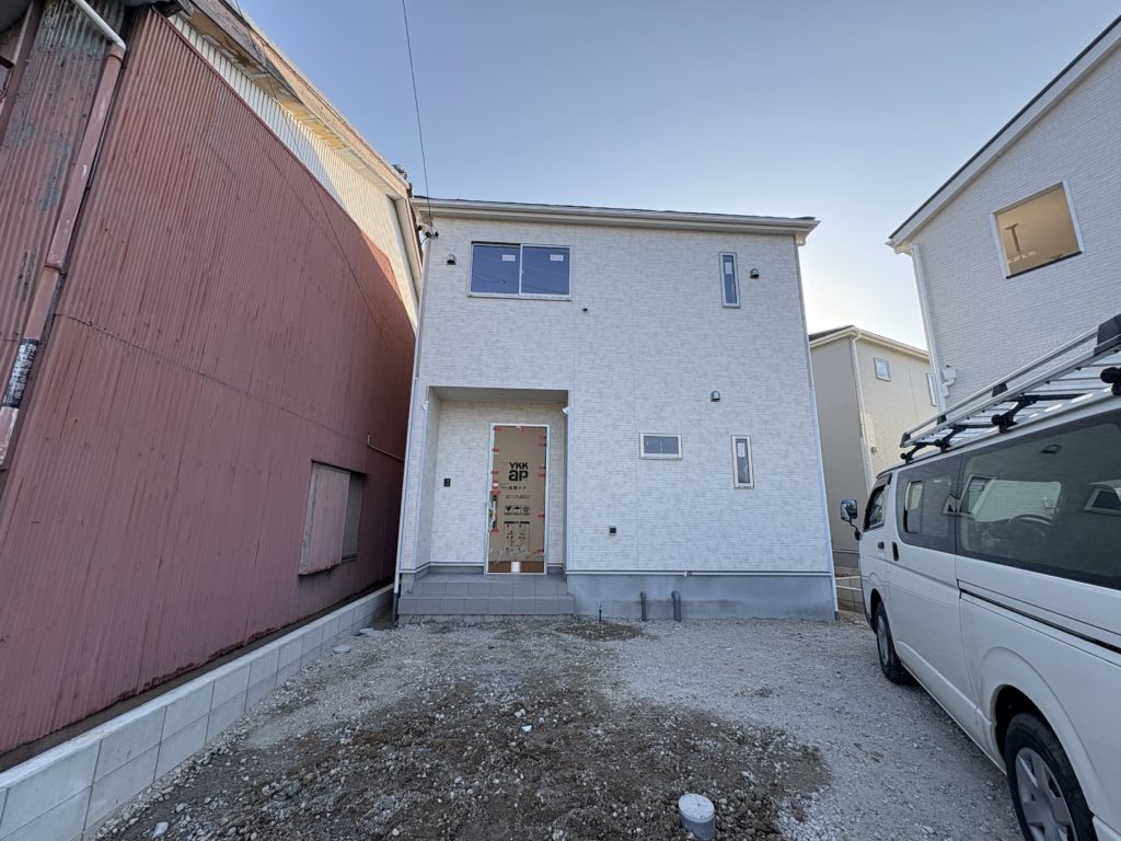 【１号棟　外観】