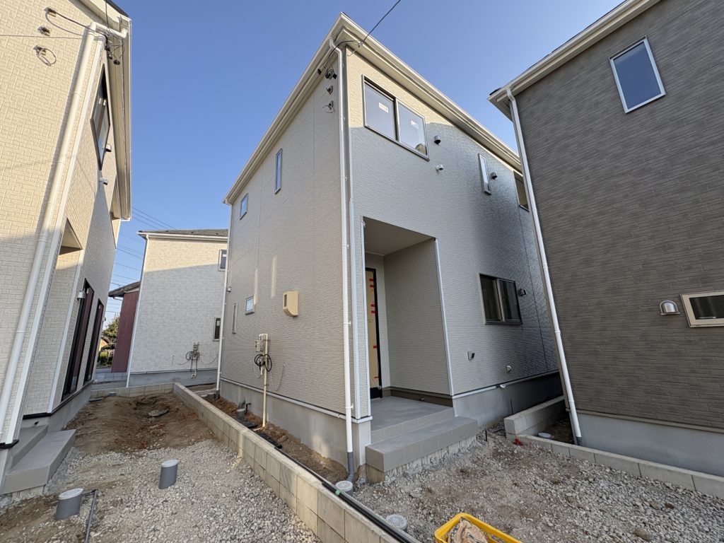 【４号棟　外観】